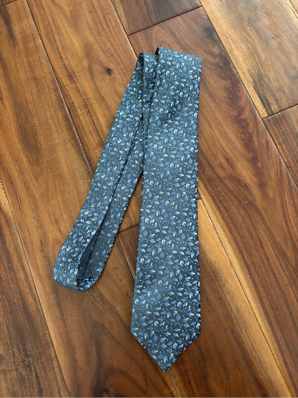 Blue Floral Tie